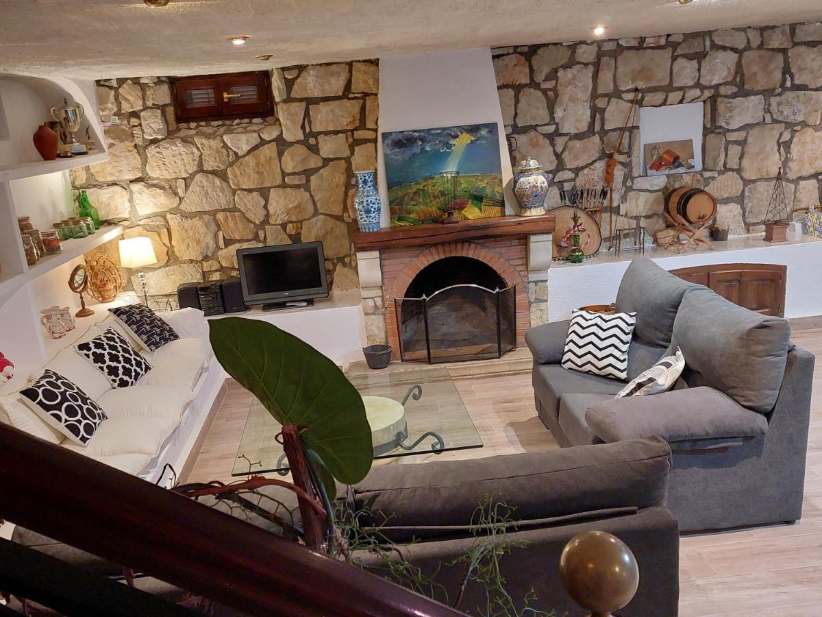فيلا El Campillo بيلامْبرافو المظهر الخارجي الصورة